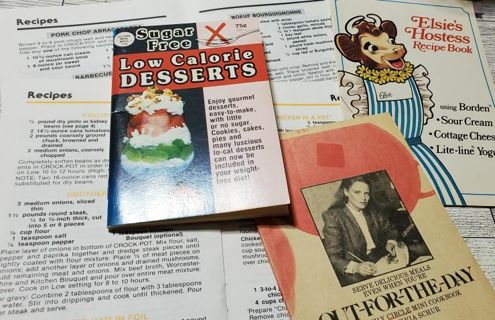 5 Small little vintage cookbooks