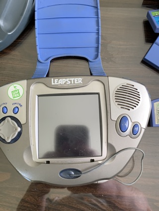 ➡LEAPSTER~COMES WITH 9 GAMES/CORD/CASE~PLEASE READ DESCRIPTION~FREE SHIPPING➡