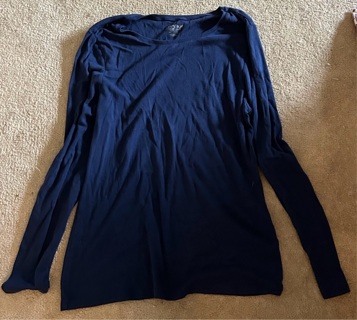 Women’s old navy long sleeve shirt/ size xl