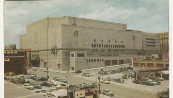 Vintage Used Postcard: (gin11) 1953 Municipal Auditorium, Kansas City, Mo