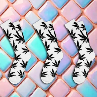 NEW 3-PACK WEED LEAF SOCKS MARIJUANA CREW SOCK