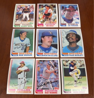 1982 Topps Baseball miscellaneous card lot