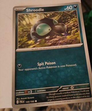 Pokemon- basic shroodle - great condition