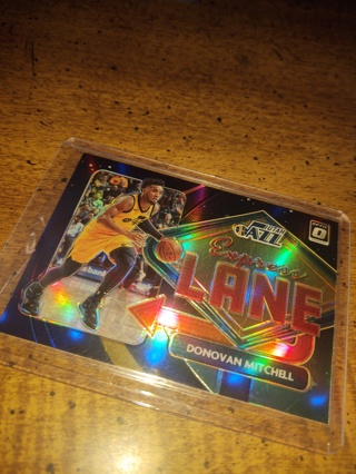 Donovan Mitchell  insert express lane Panini  optic