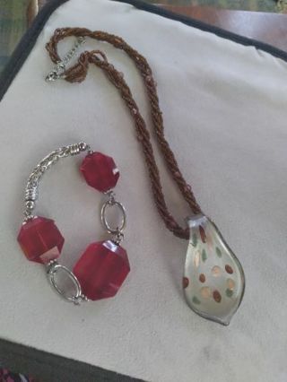 Glass necklace set