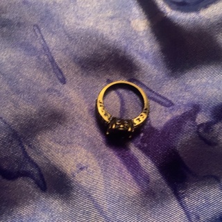  Black  ring. 