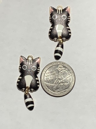 CAT CHARMS~#2~BLACK/WHITE~WITH MOVEABLE TAILS!~SET OF 2~FREE SHIPPING!