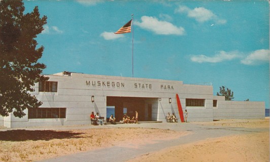 Vintage Unused Postcard: gin: Muskegon State Park, MI