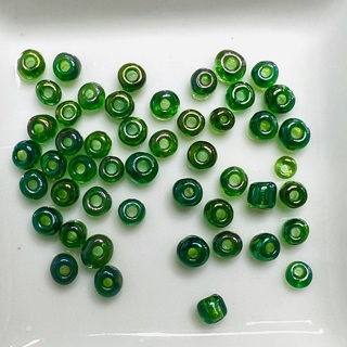 Green 5mm Round Glass Seed Beads 