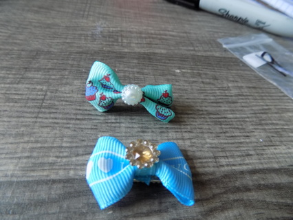 Doggie Hair bows Set # 19 baby blue with yellow jewel and lt green with pearl