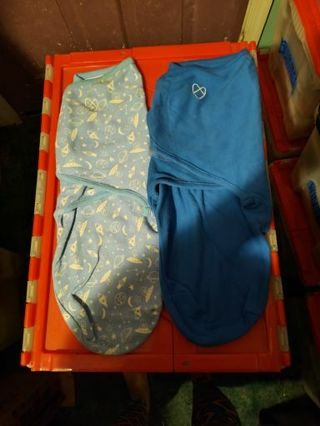 2 swaddlers size small/med
