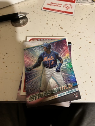 2024 topps stars of mlb ronny mauricio rc