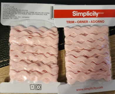 NEW - Simplicity - Pink Ric Rac Trim - 2 packs