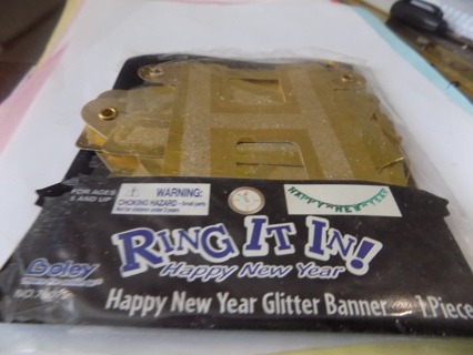 ring it in Gold Happy New Years Banner