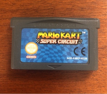 Game boy Advance game cartridge - Mario Kart