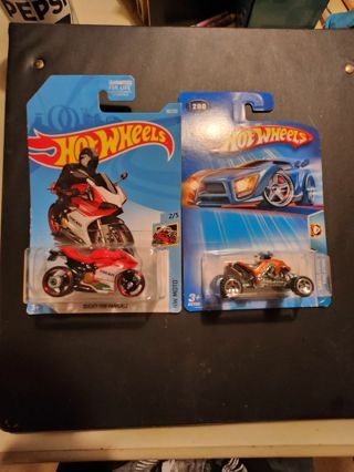 Two Hot Wheels - Motorcycle and Quad