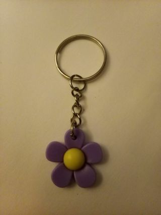 New Daisy Keyring Read Description before bidding