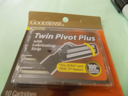 Good Sense Pivoting Twin Pivot plus with lubricating stripe razor baldes #  8