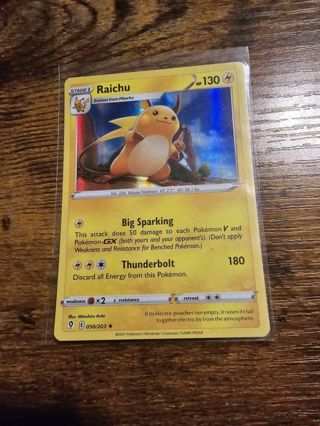 Pokemon Raichu 050/203 holo rare card