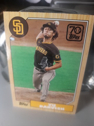 2021 Yu Darvish Topps 70 San Diego Padres