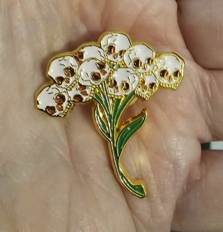 Bouquet of Skulls pin