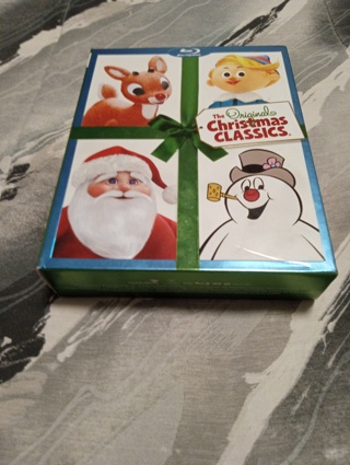 Christmas Classics - 3 Disc Blu Ray Set ( Like New Condition)