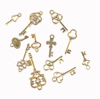 12 PC GP KEY CHARMS LOT 2 (PLEASE READ DESCRIPTION)