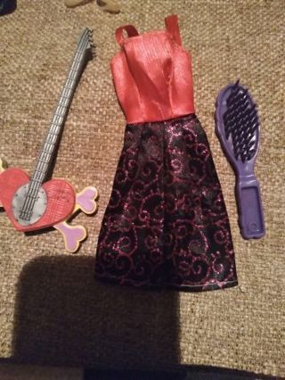 Barbie outfit and accessories