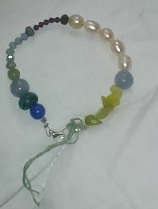 Bracelet with small bead
