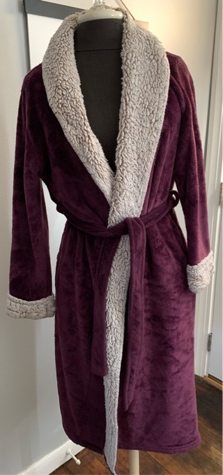Women’s Purple Soft Plush Long Sleeved Long Robe Size S Small Preowned