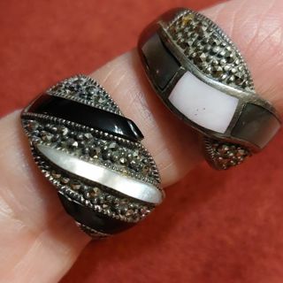 Pair of vintage sterling silver rings size 6,7