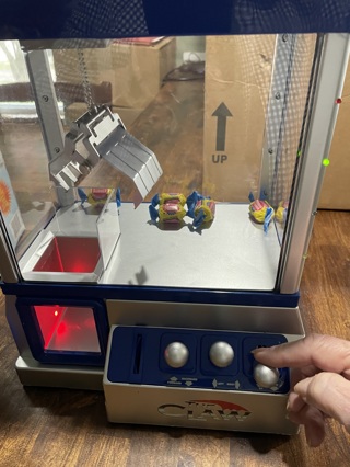 The Claw Arcade Game (For Repair or Parts)