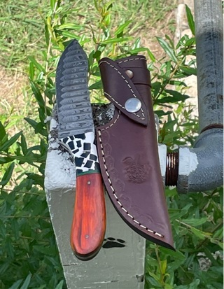Custom made Damascus steel hardwood & other material handle skinner hunting knife 