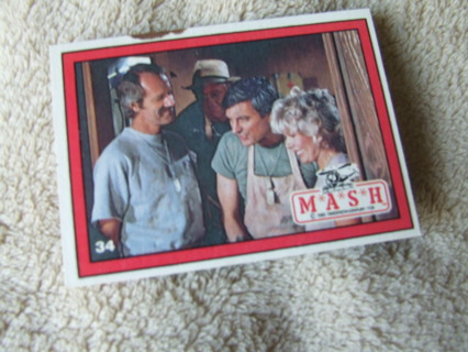 1982 M*A*S*H Hot Lips & Dr Pierce & Trapper Topps Card #34