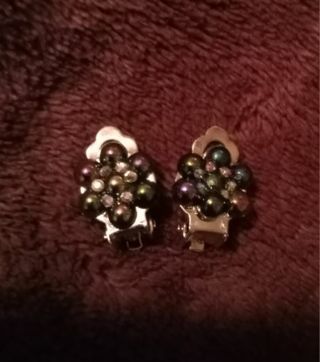 Black Blueberry/ flower clip on earrings nip