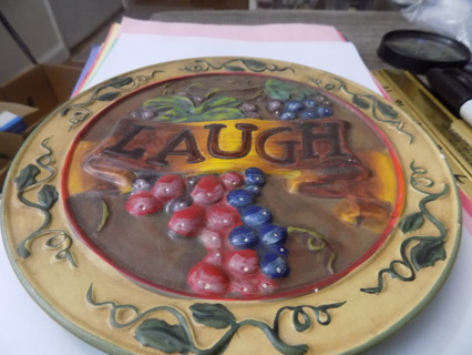 8 inch round 3D Laugh decorative plate grape bunch & vines