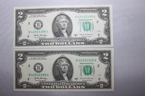 2- UNCIRCULATED $2.00 BILLS IN SEQUENCE