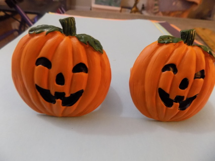 2 resin jack a lantern napkin rings 2 1/2 wide