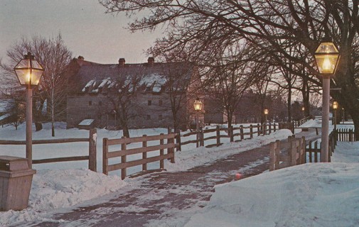 Vintage Unused Postcard: j: Christmas at the Cloister