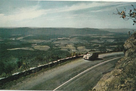 Vintage Unused Postcard: p: Shenandoah River from Skyline Dr, VA