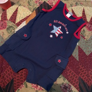 1 Used 3-6 months old fourth of July oufit