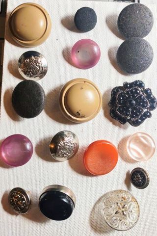 Buttons Crafting Lot