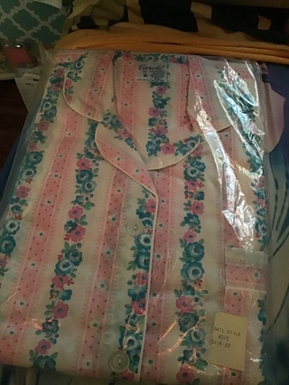 ~New & sealed pjs pink and blue ~