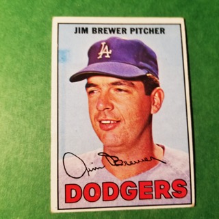 1967 - TOPPS BASEBALL CARD NO. 31 - JIM BREWER - DODGERS - EXMT/NRMT.