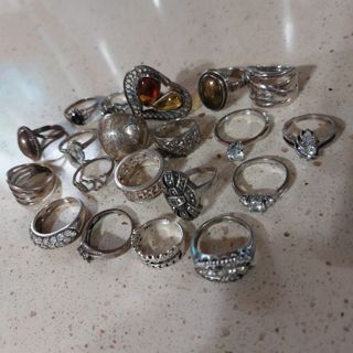 Lot of 20 vintage sterling rings