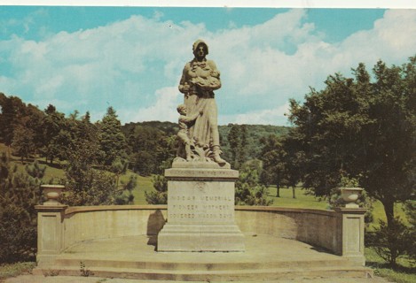 Vintage Unused Postcard: j: Madonna of the Trail, Wheeling WV