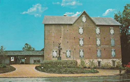 Vintage Unused Postcard: m: Brandywine River Museum, Chadds Ford, PA