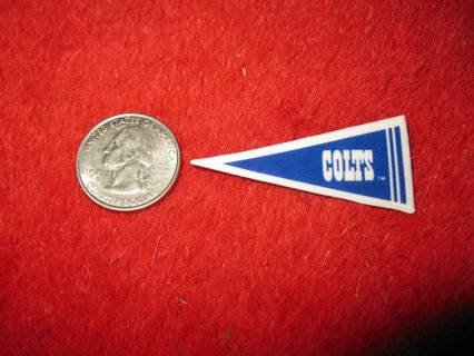 198o's NFL Football Pennant Refrigerator Magnet: Colts