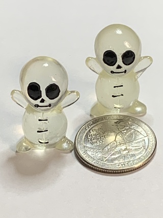 HALLOWEEN DECOR~#7~SET OF 2 ITEMS~GLOW IN THE DARK~FREE SHIPPING!