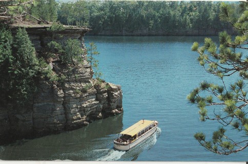 Vintage Unused Postcard: m: Leaving Witches Gulch, Wisconsin Dells